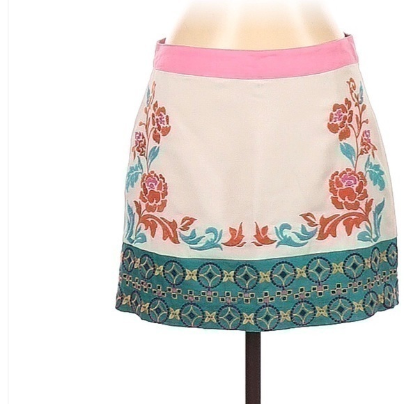 Anthropologie Dresses & Skirts - Anthropologie Champagne & Strawberry Mini Skirt Size S